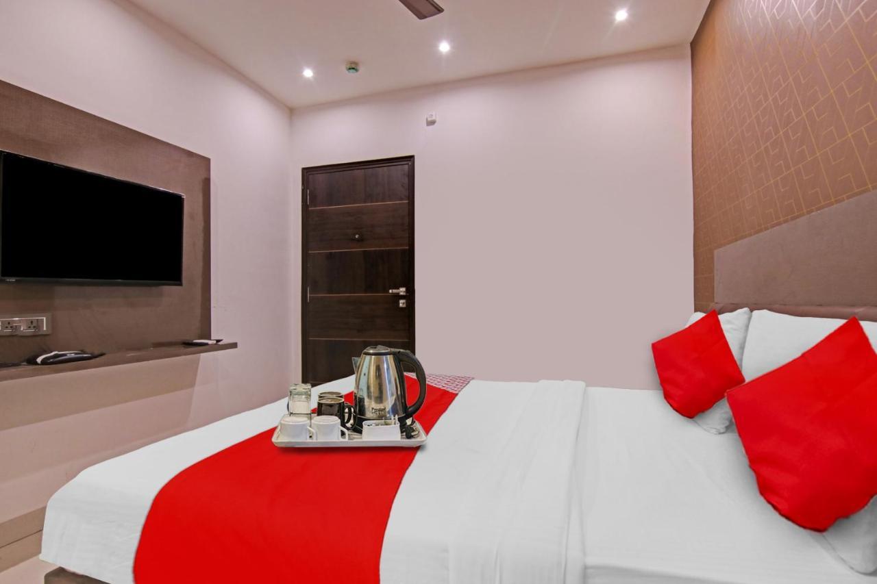 Hotel 19 West 新德里 外观 照片