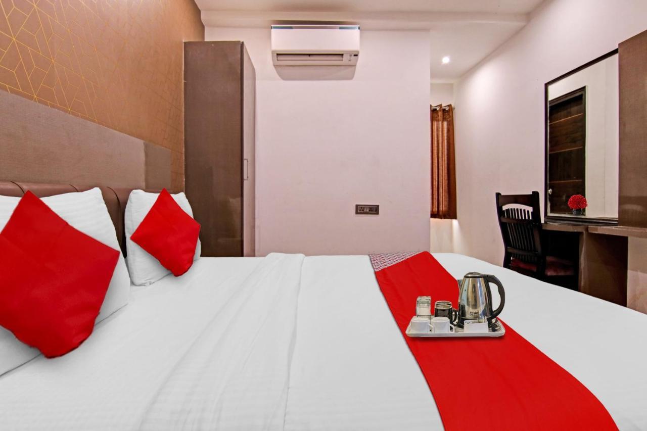 Hotel 19 West 新德里 外观 照片