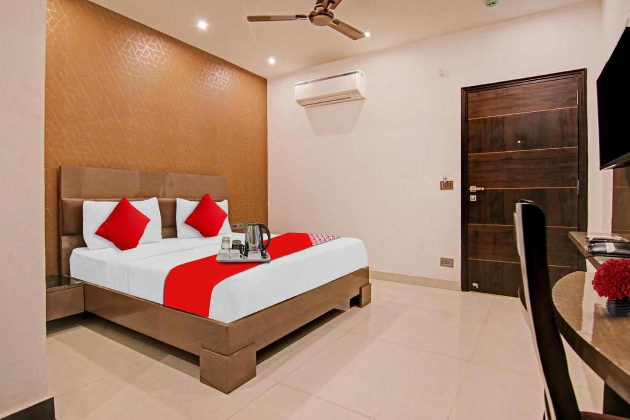Hotel 19 West 新德里 外观 照片