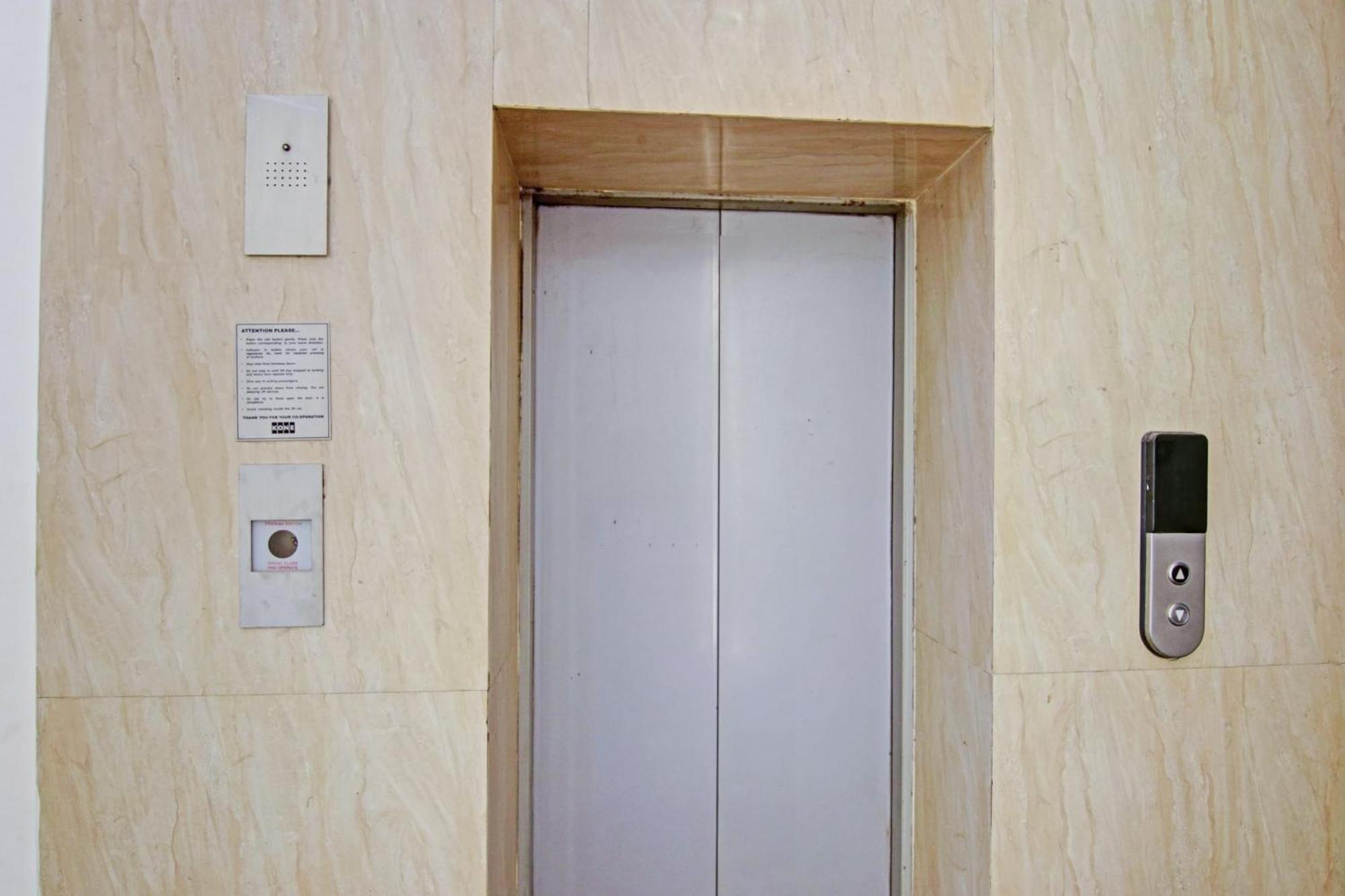 Hotel 19 West 新德里 外观 照片